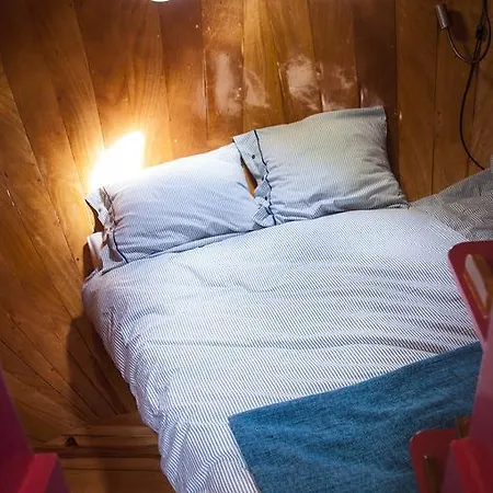 Bådhotel Boat Rosa Short